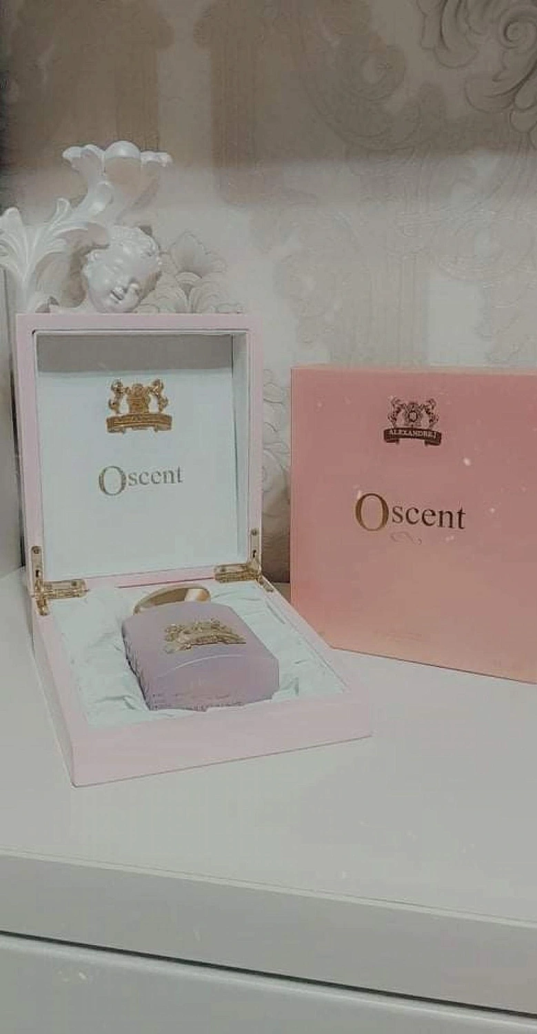 Alexandre J Oscent Pink