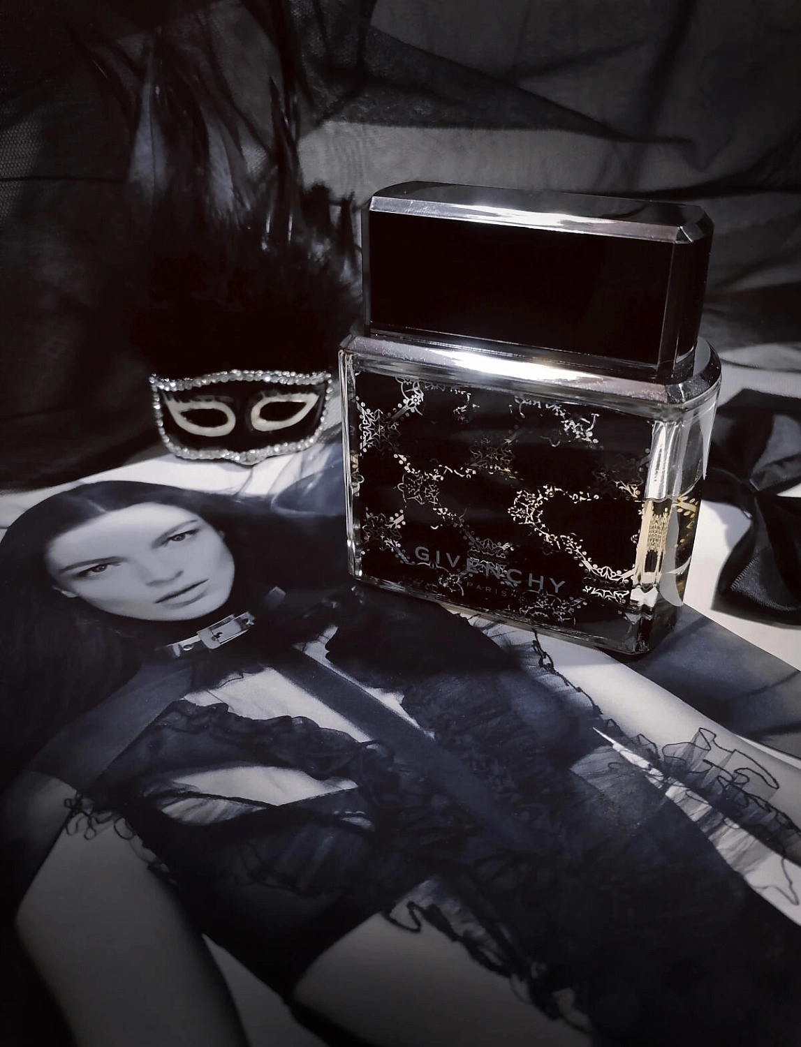 GIVENCHY Dahlia Noir Le Bal Eau de Parfum