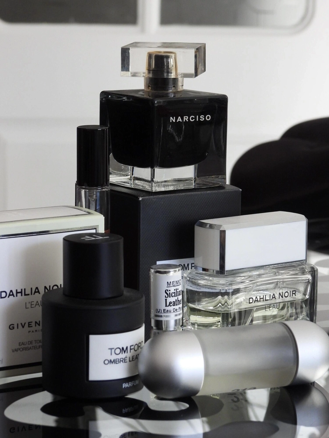 Givenchy Dahlia Noir L'Eau