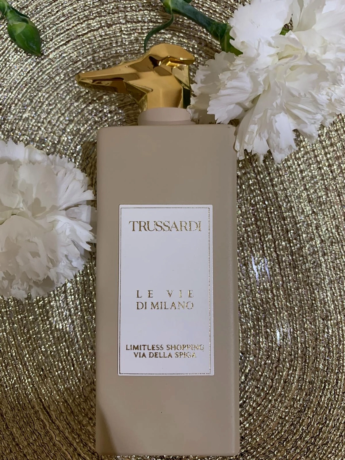 Trussardi Limitless Shopping Via Della Spiga