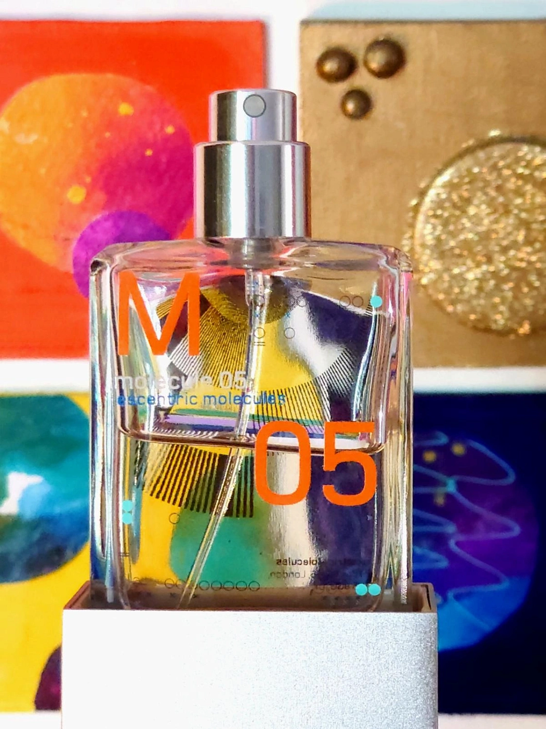 Escentric Molecules Molecule 05