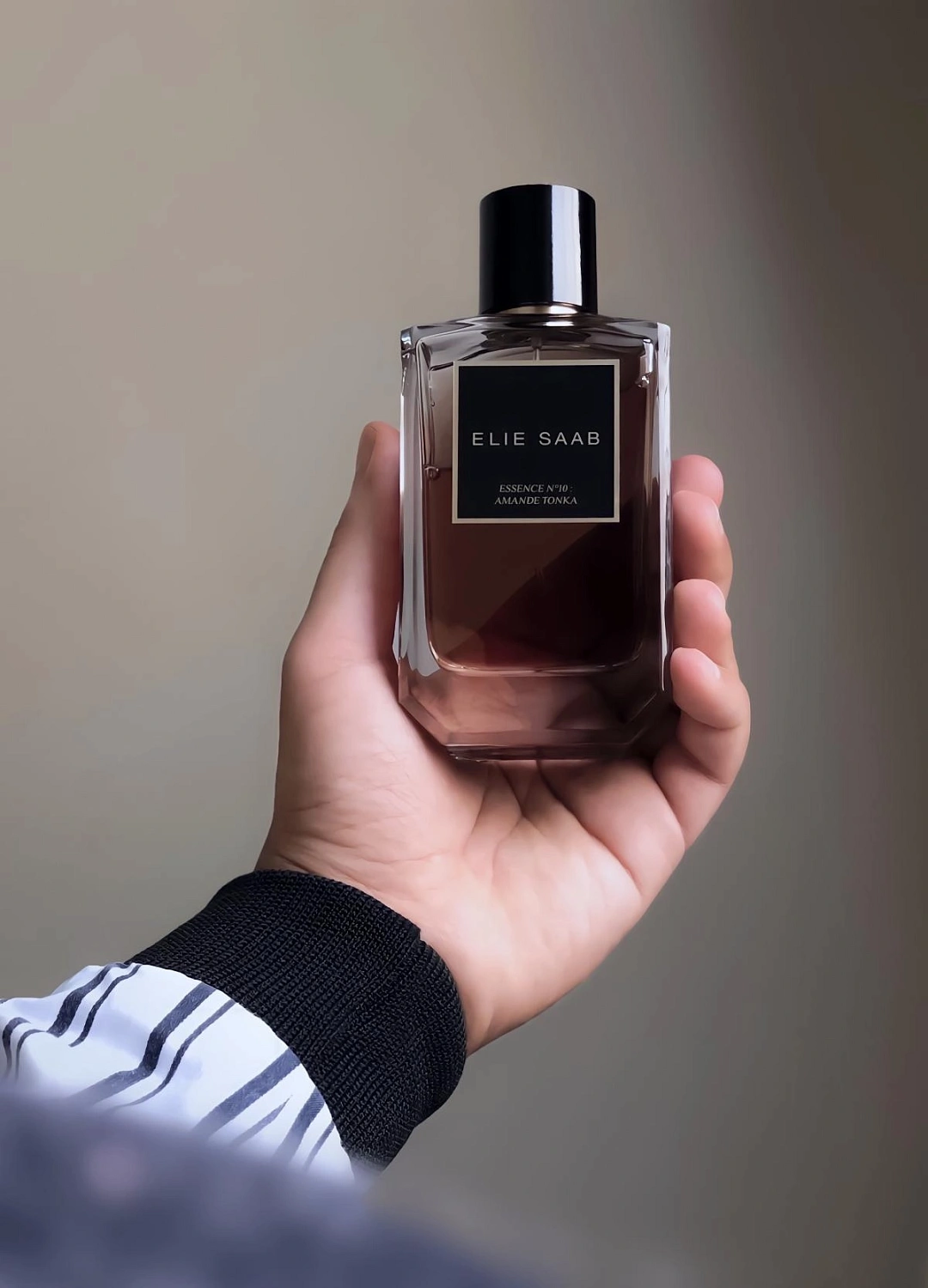 Elie Saab Essence N. 10 Amande Tonka Elie Saab Essence N. 10 Amande Tonka