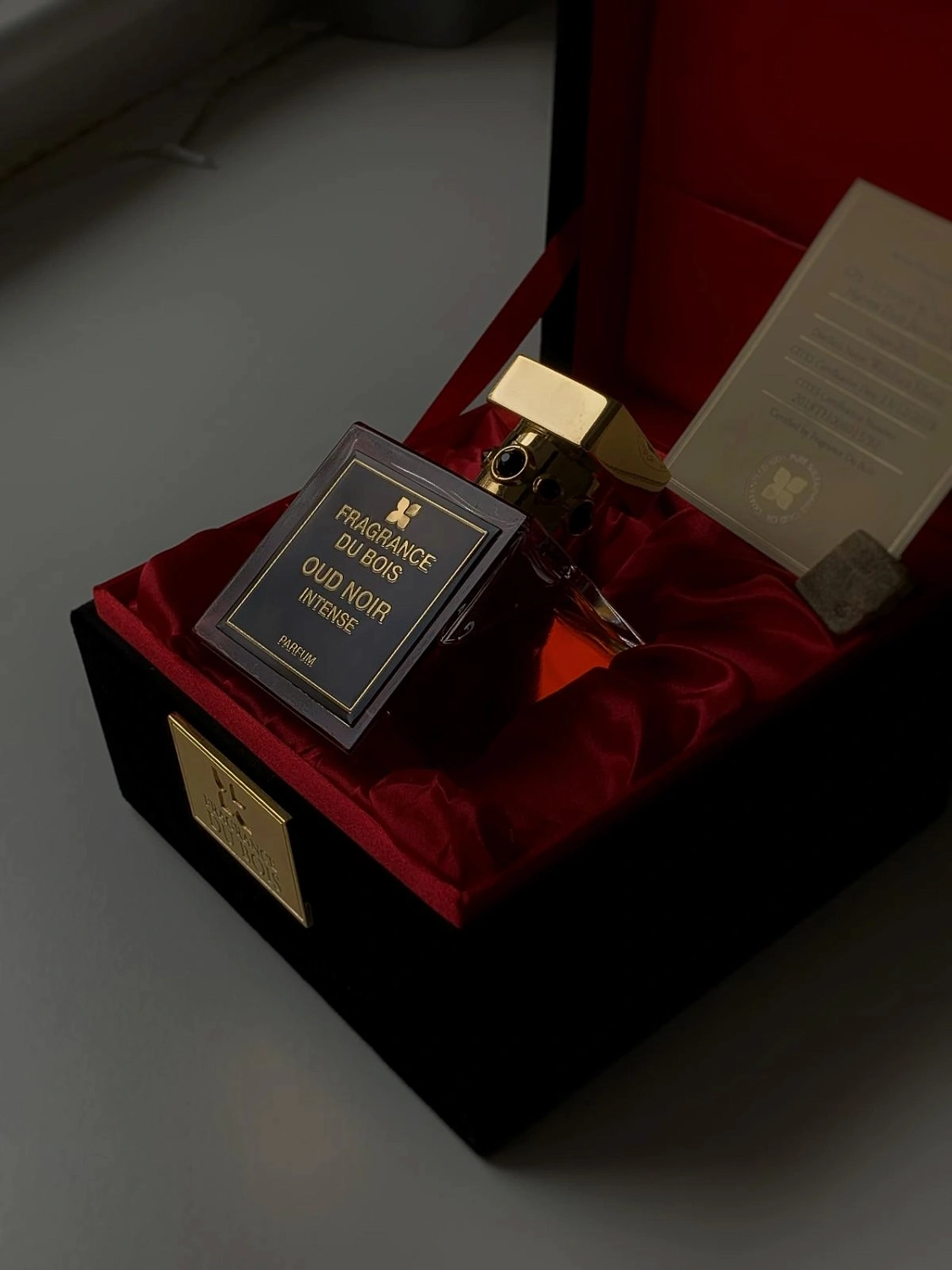 Fragrance du Bois Oud Noir Intense