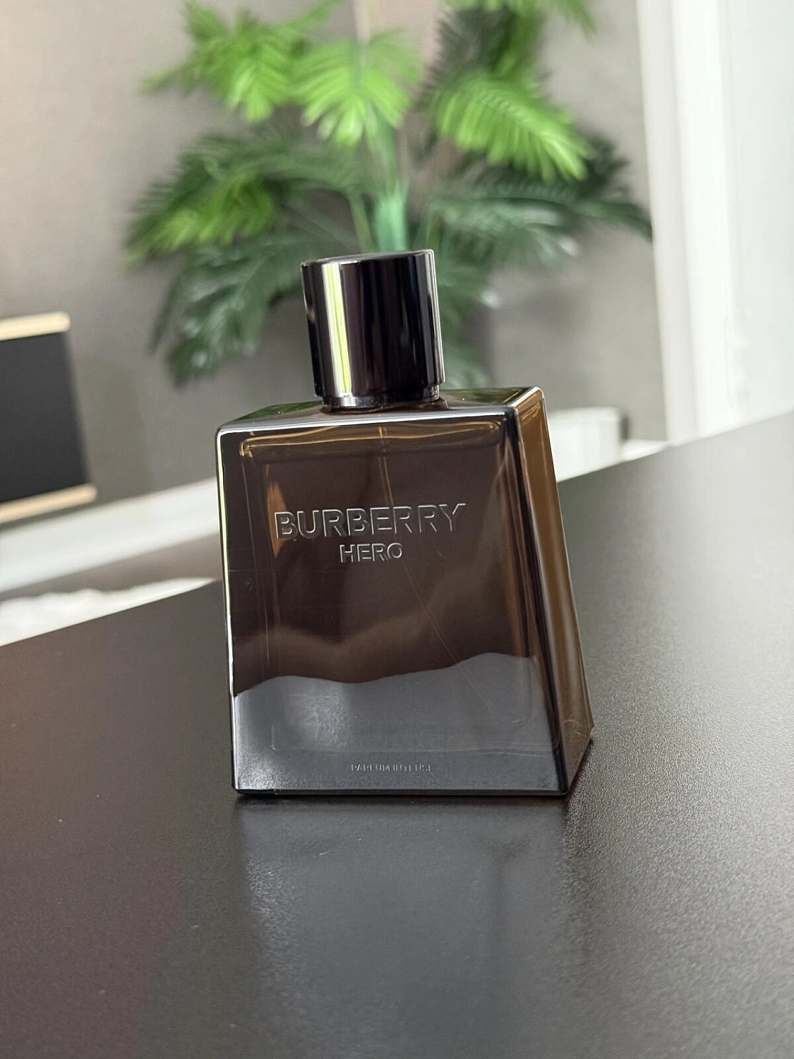 Burberry Hero Parfum Intense