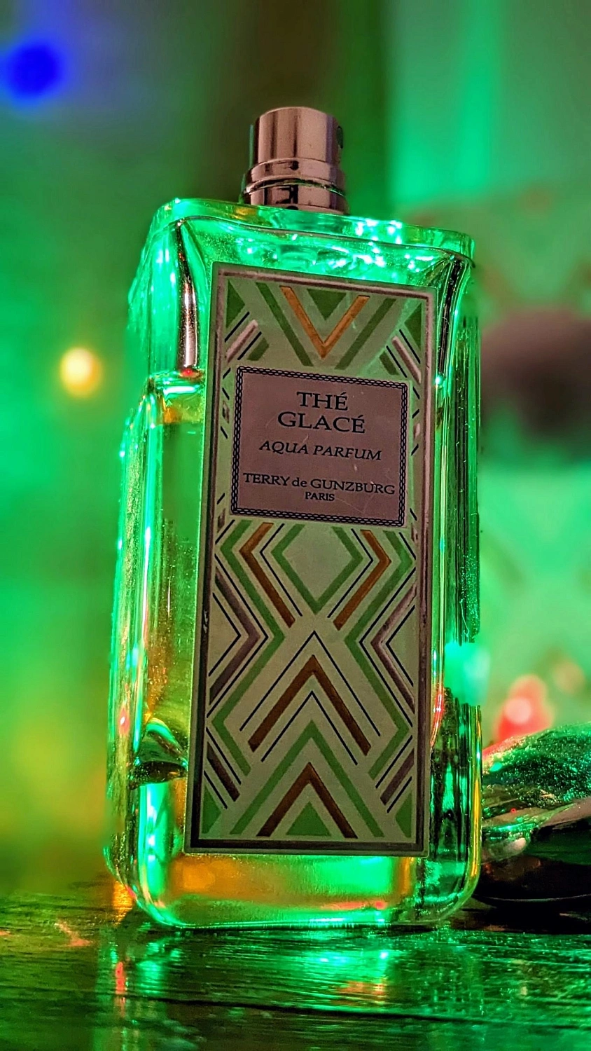 Terry De Gunzburg The Glace Aqua Parfum (Russian Gold Edition) Terry De Gunzburg The Glace Aqua Parfum (Russian Gold Edition)