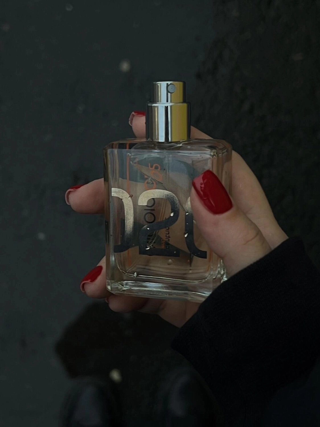 Escentric Molecules Molecule 02