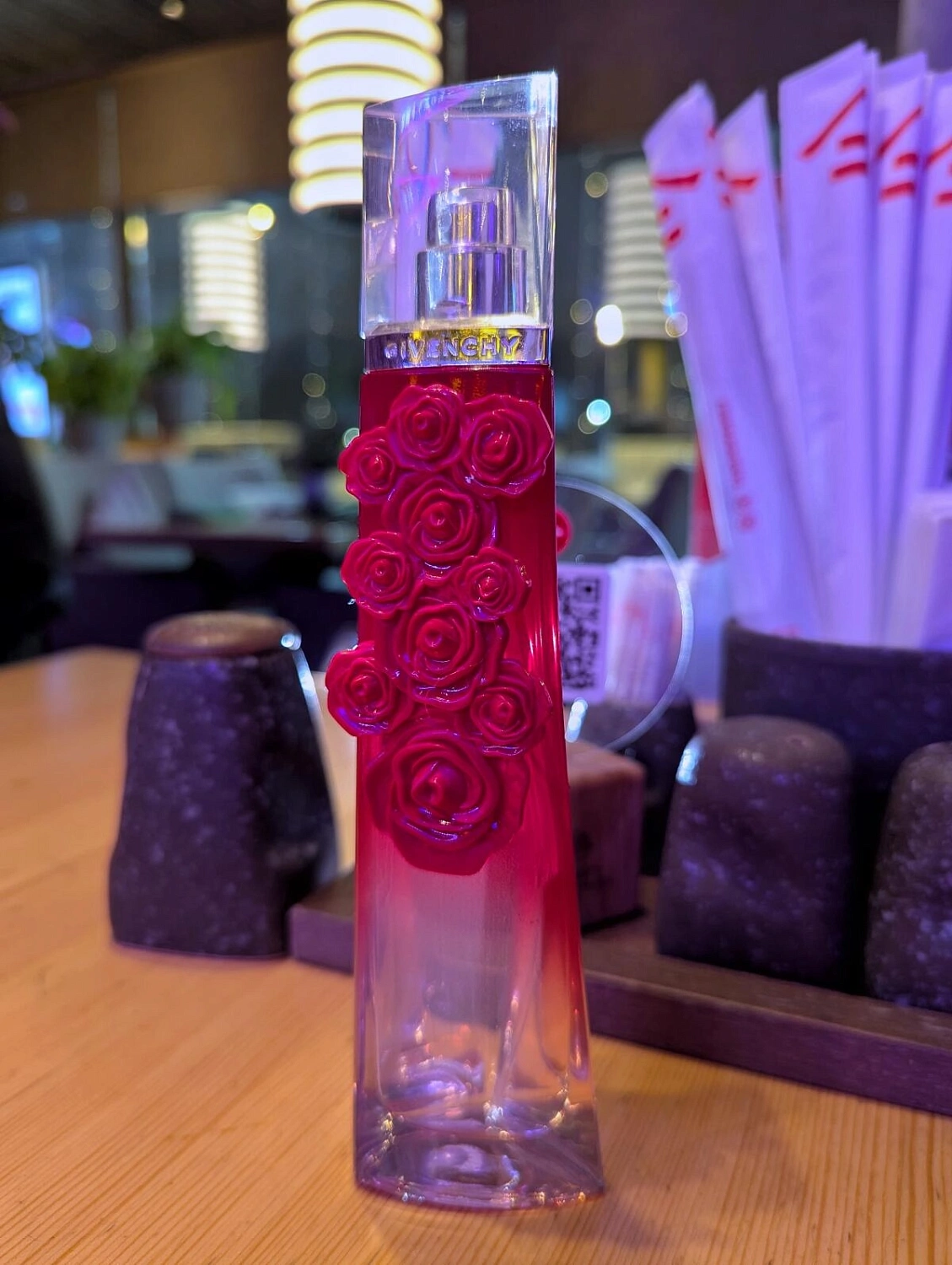 GIVENCHY Very Irresistible Collector Edition Happy 10 Years