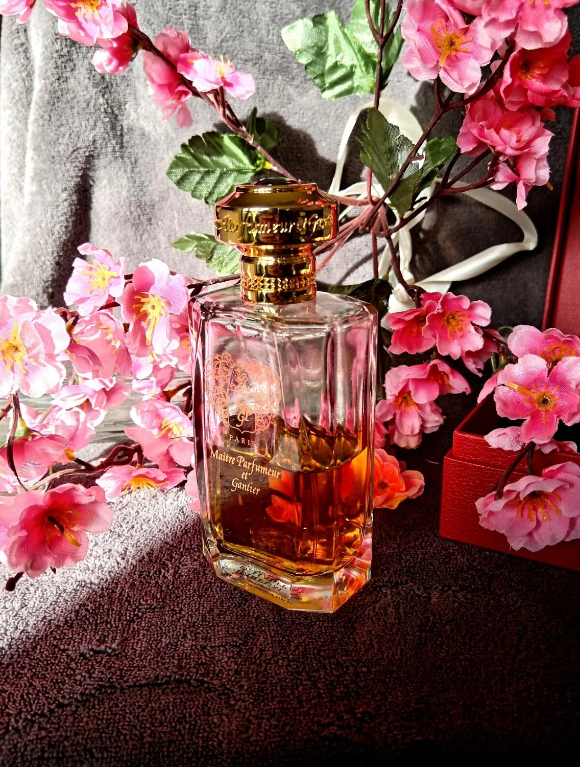 Maitre Parfumeur et Gantier Parfum d’Habit