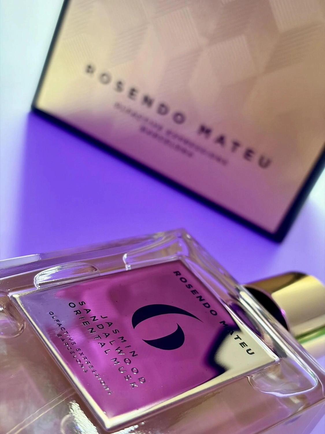 Rosendo Mateu Olfactive Expressions Rosendo Mateu Nº 6 Jasmin, Sandalwood, Oriental Musk