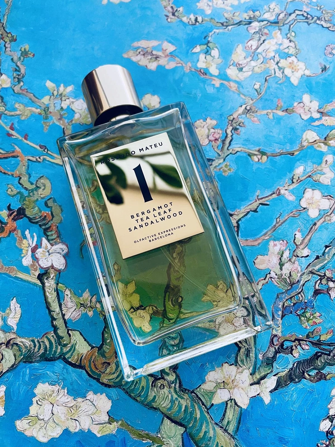 Rosendo Mateu Olfactive Expressions Rosendo Mateu Nº 1 Bergamot, Tea Leaf, Sandalwood