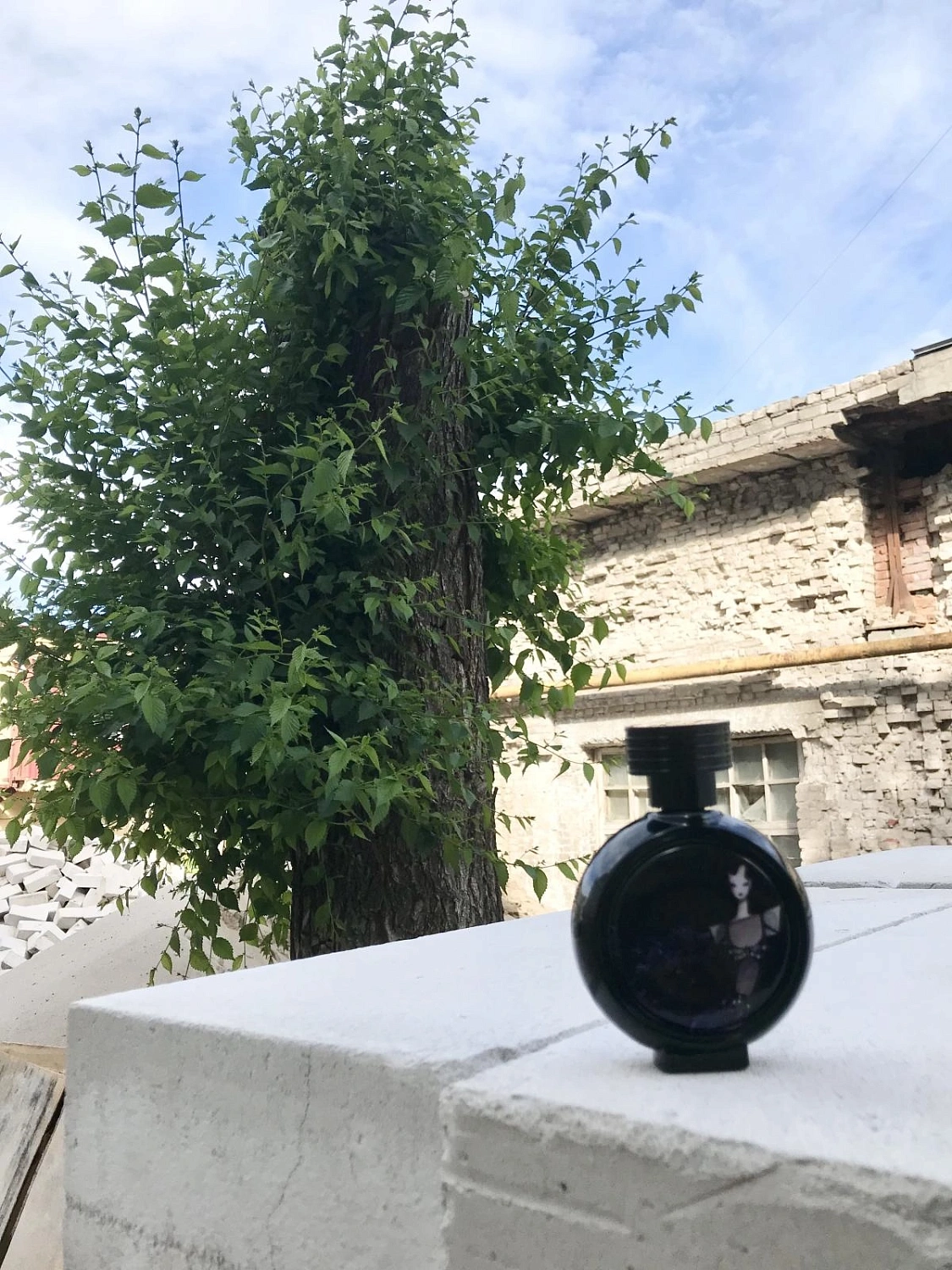 Haute Fragrance Company Closed Gate