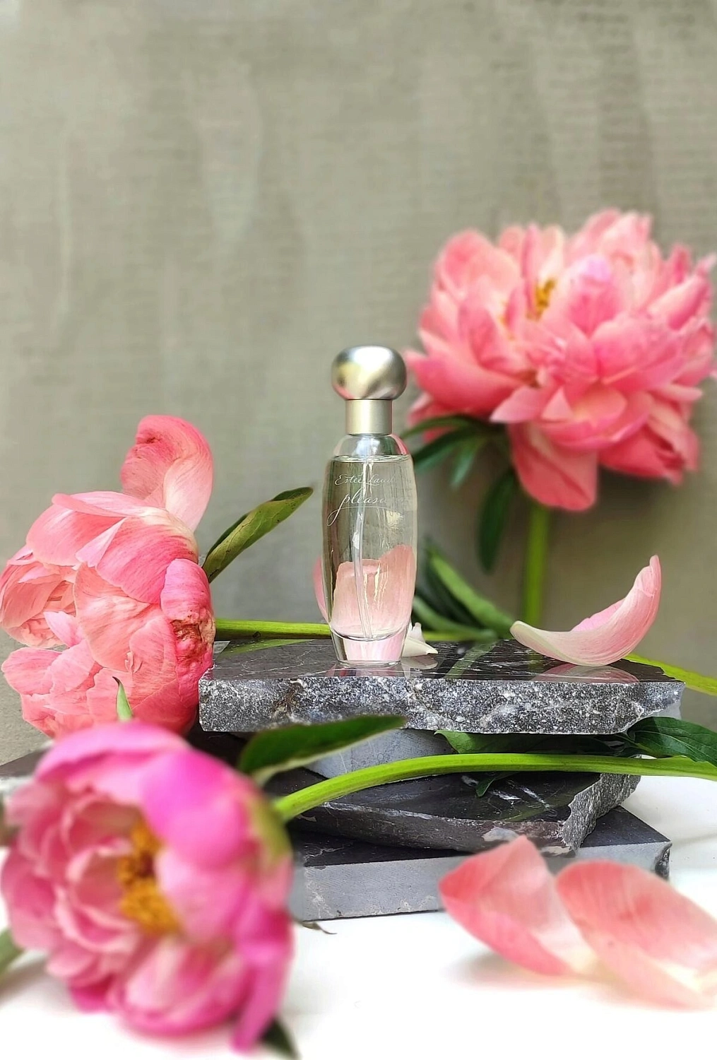 Estee Lauder Pleasures