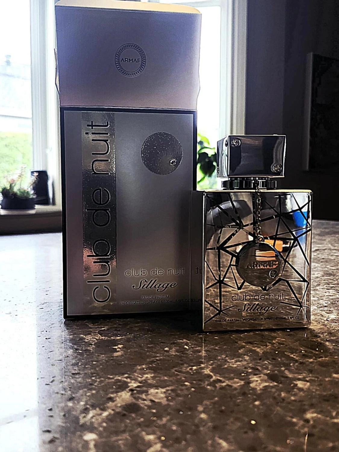 Armaf Club De Nuit Sillage