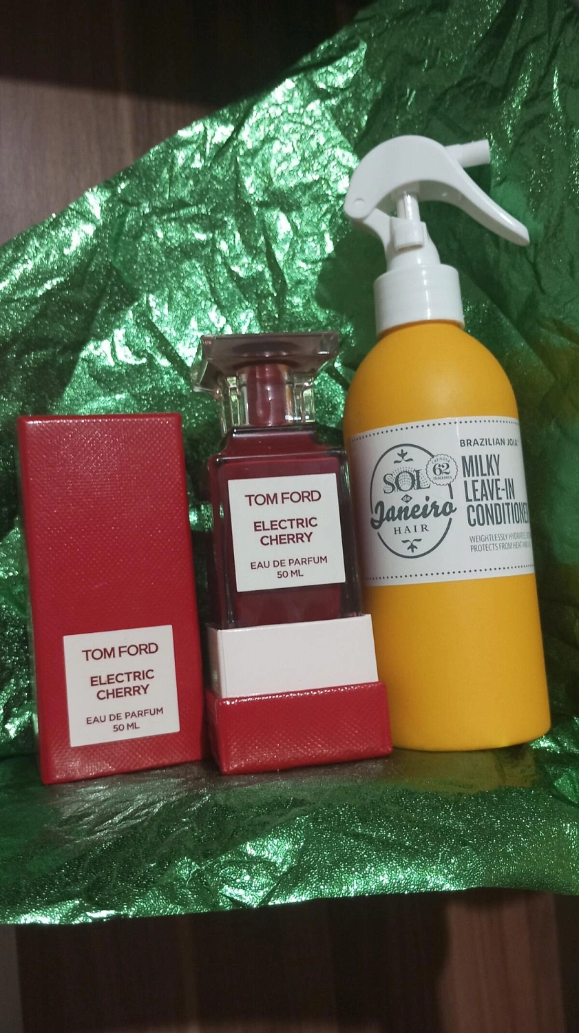 Tom Ford Electric Cherry