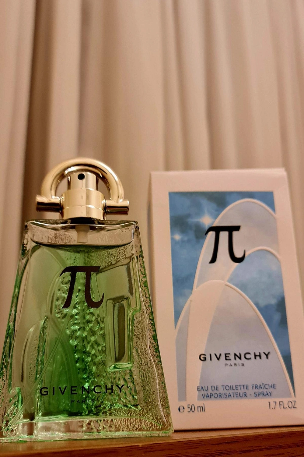 Givenchy Pi Air Fraiche