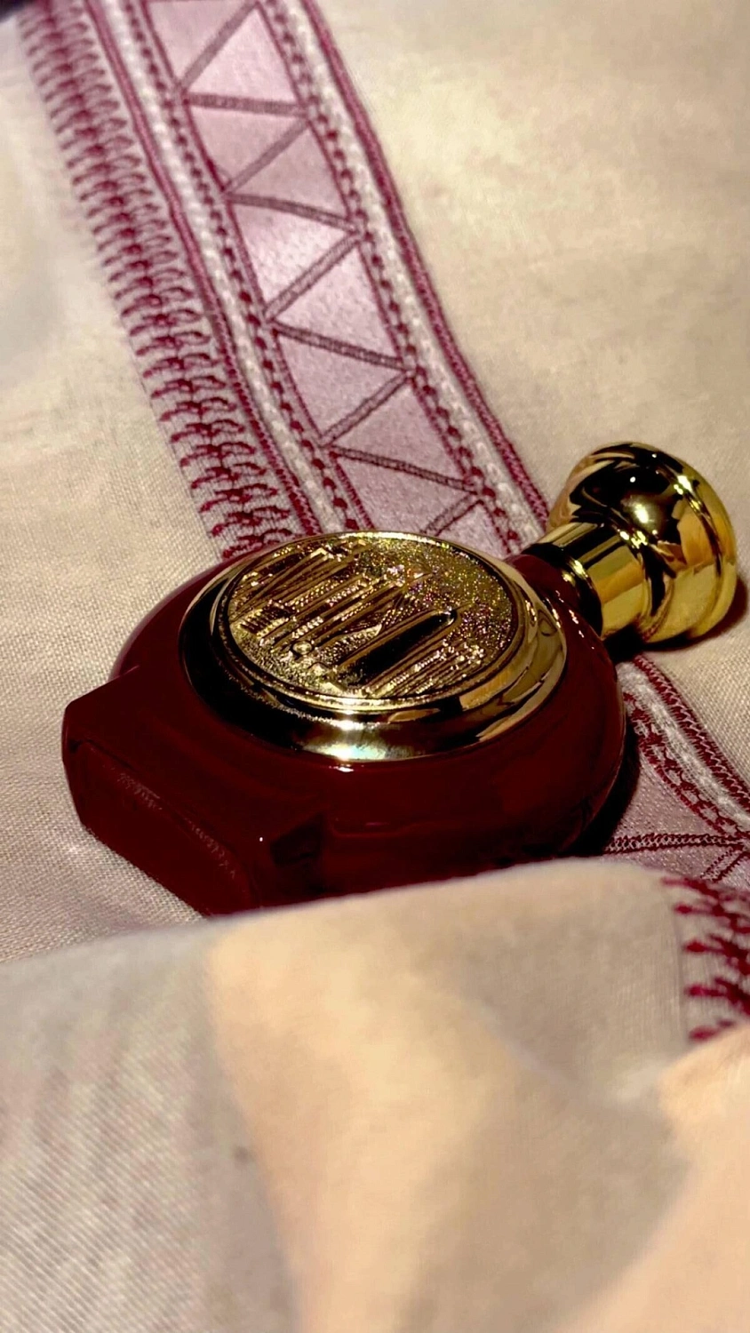 Boadicea the Victorious Black Cashmere