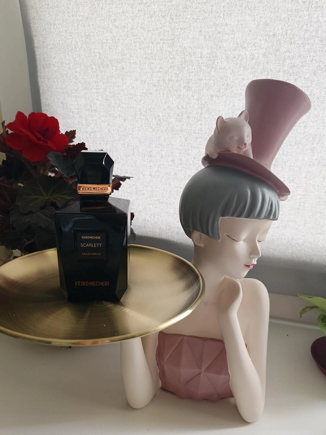 Keiko Mecheri Scarlett