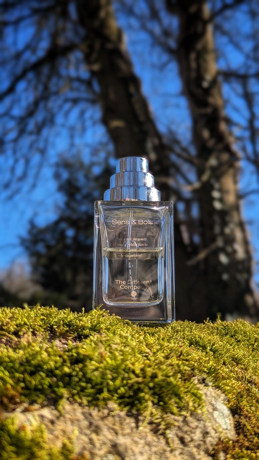 The Different Company Un Parfum des Sens et Bois