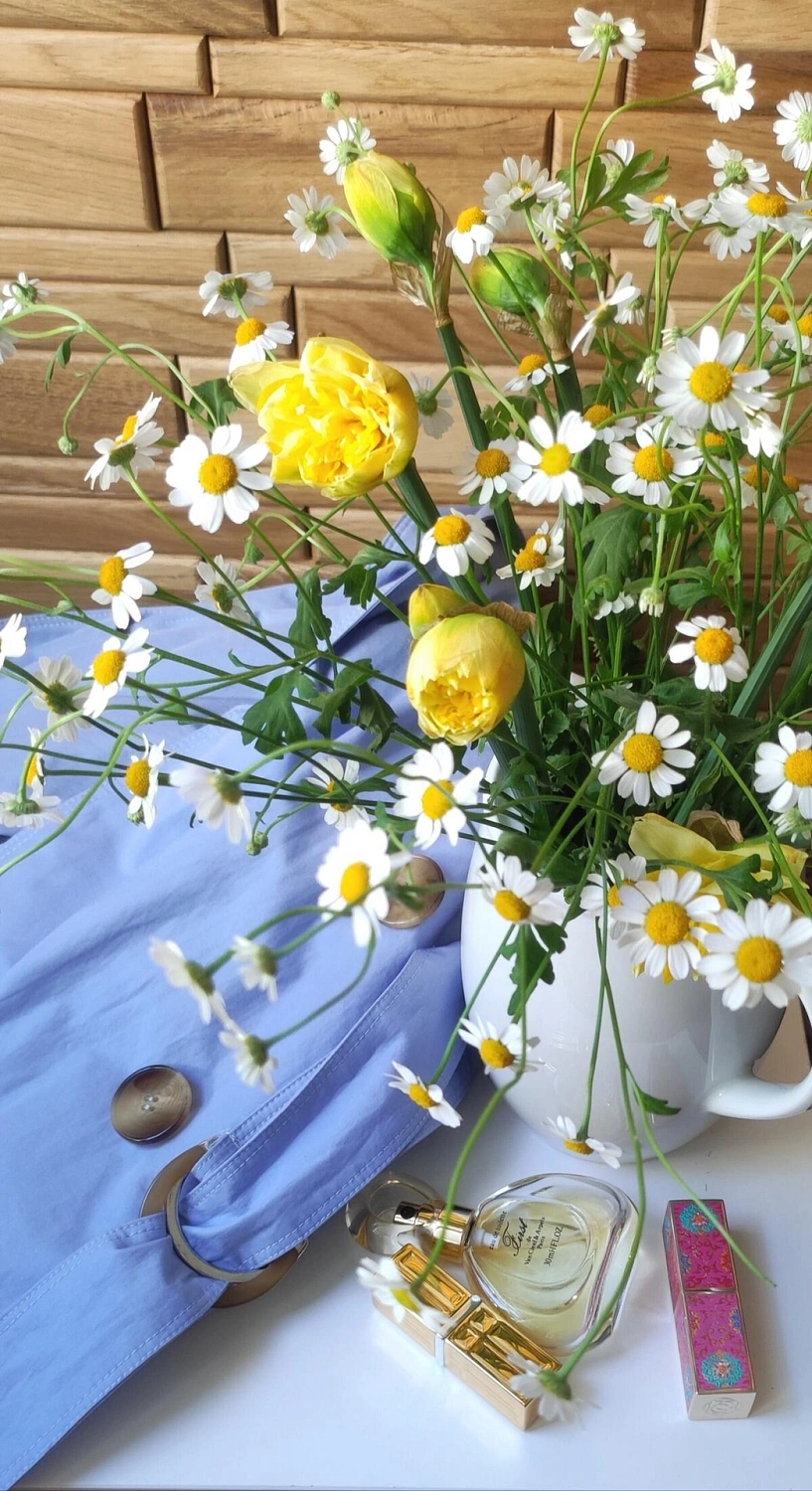 Van Cleef & Arpels First