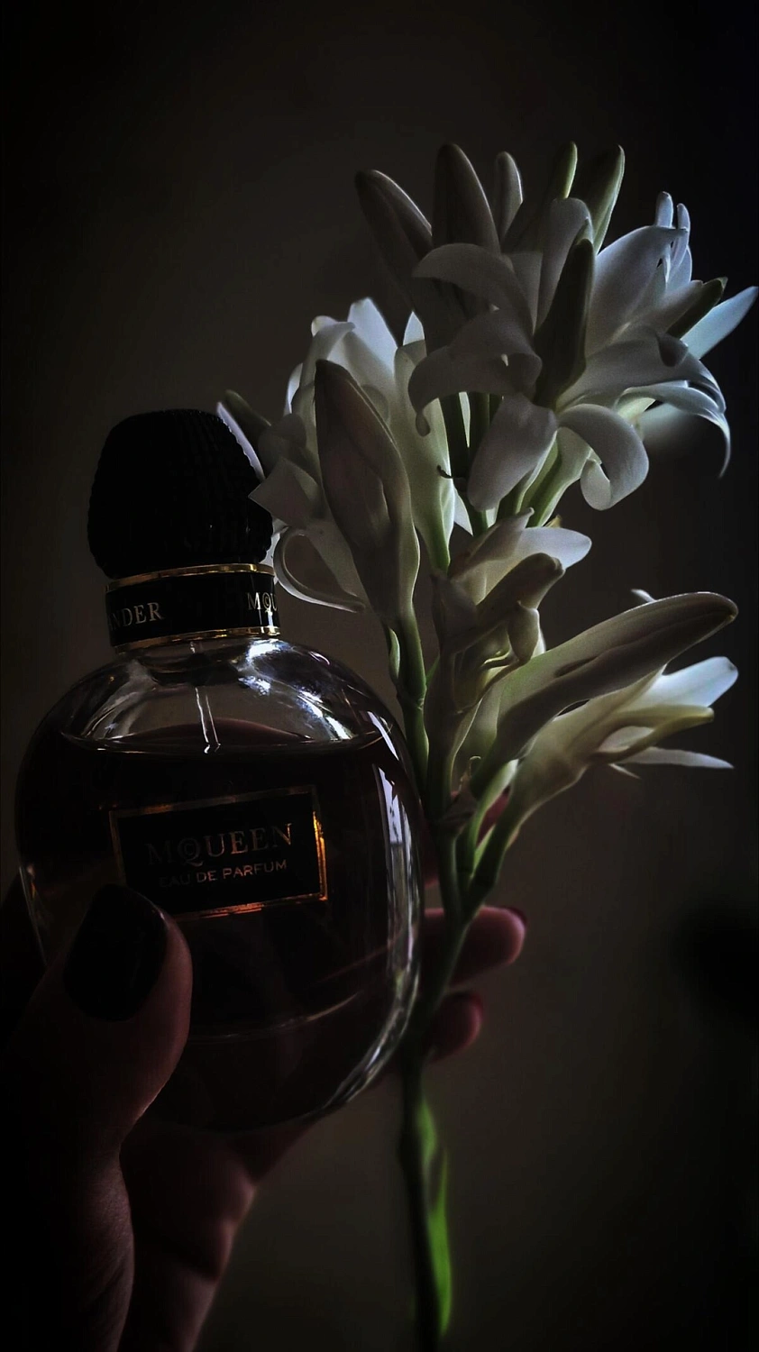 Alexander McQueen McQueen Eau de Parfum Alexander McQueen McQueen Eau de Parfum