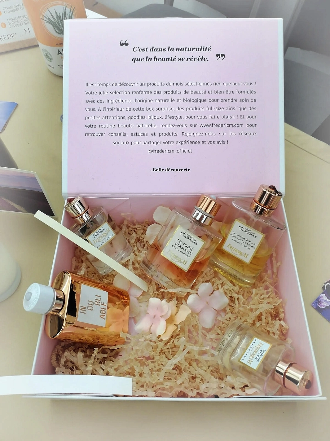 Frederic M Le Soleil Brille