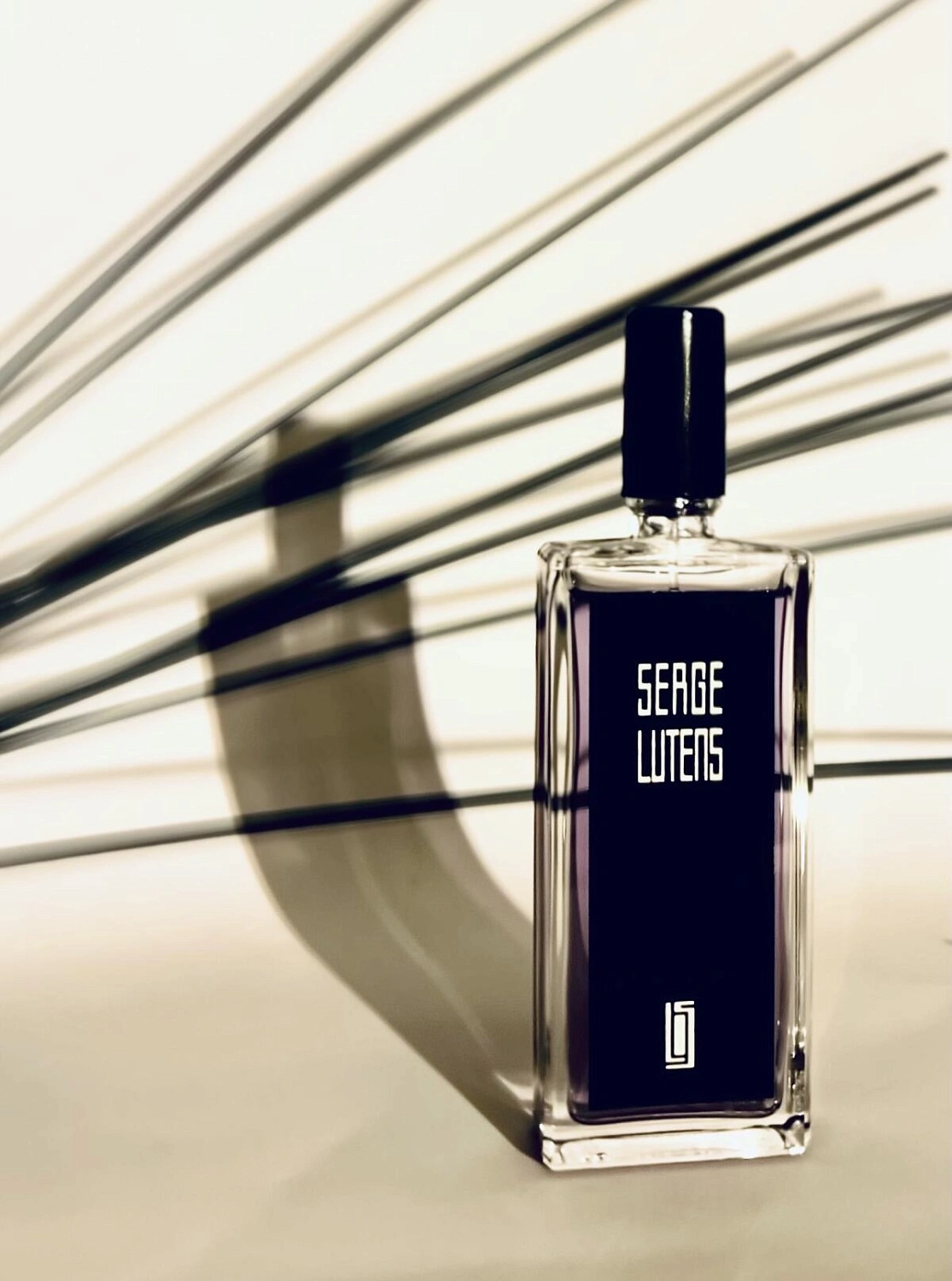 Serge Lutens La Fille Tour De Fer Serge Lutens La Fille Tour De Fer