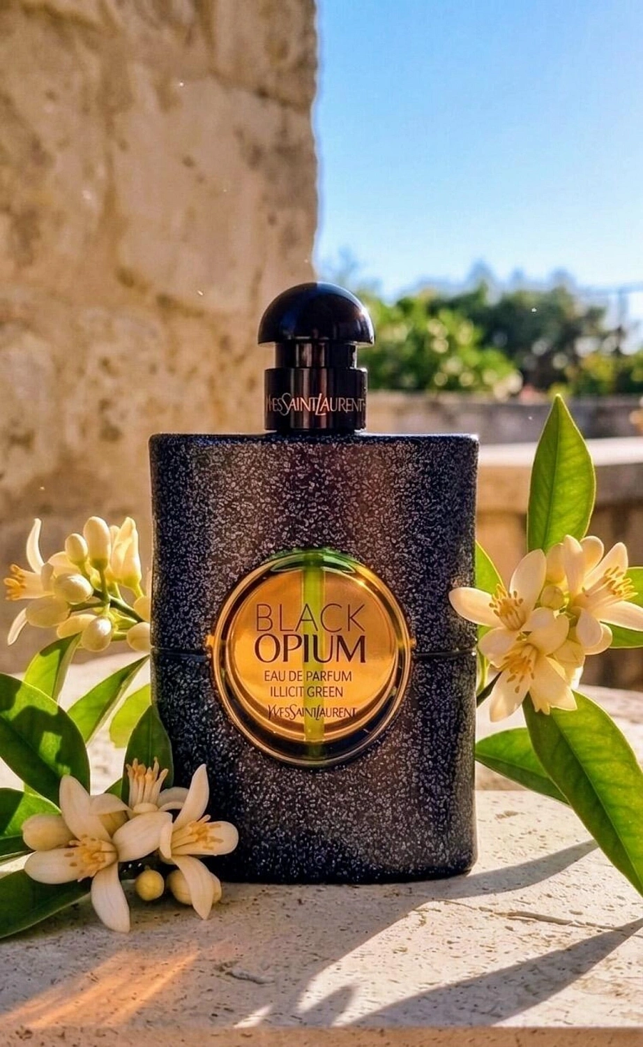Yves Saint Laurent Black Opium Illicit Green