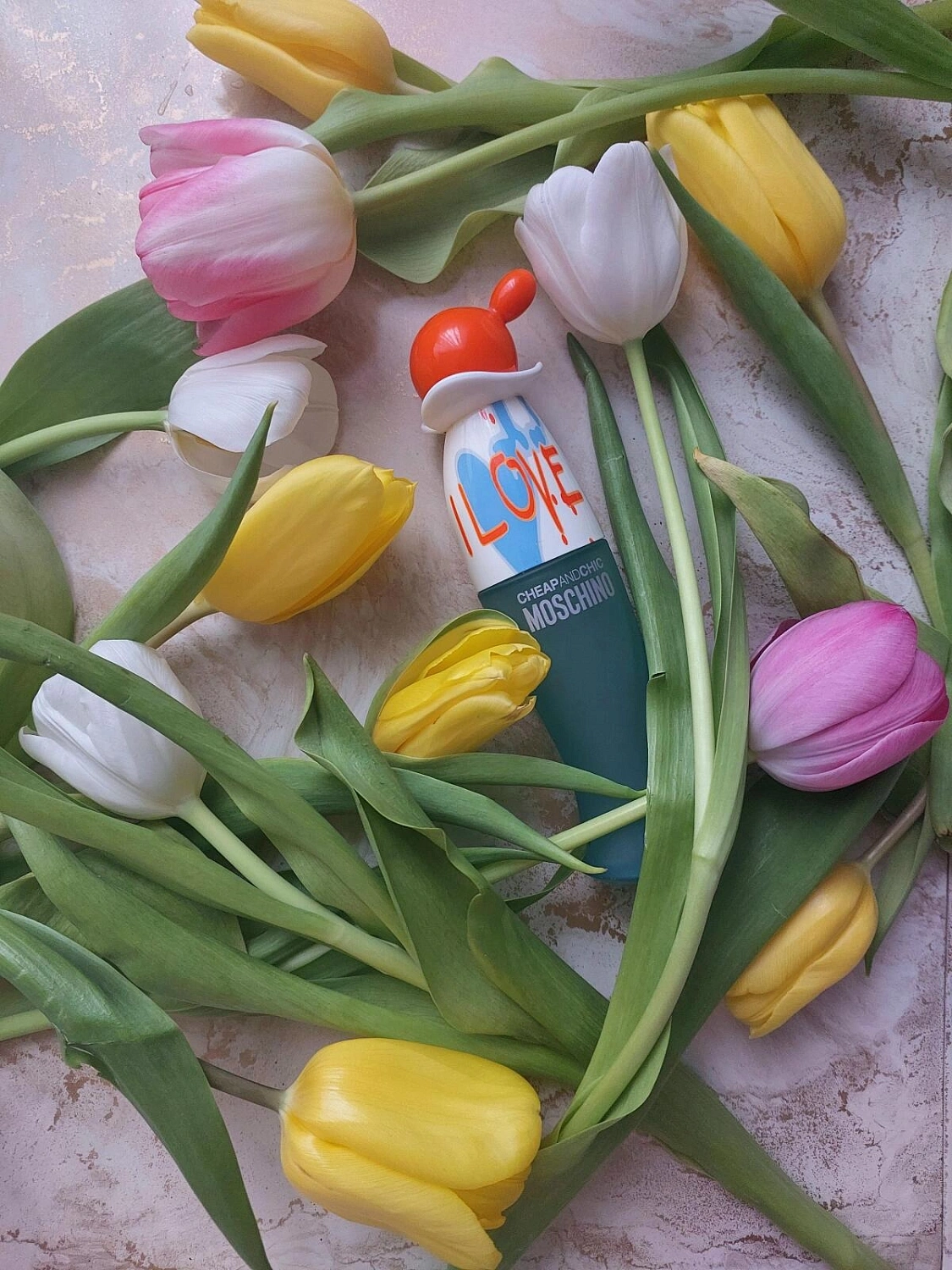 Moschino Cheap & Chic I Love Love