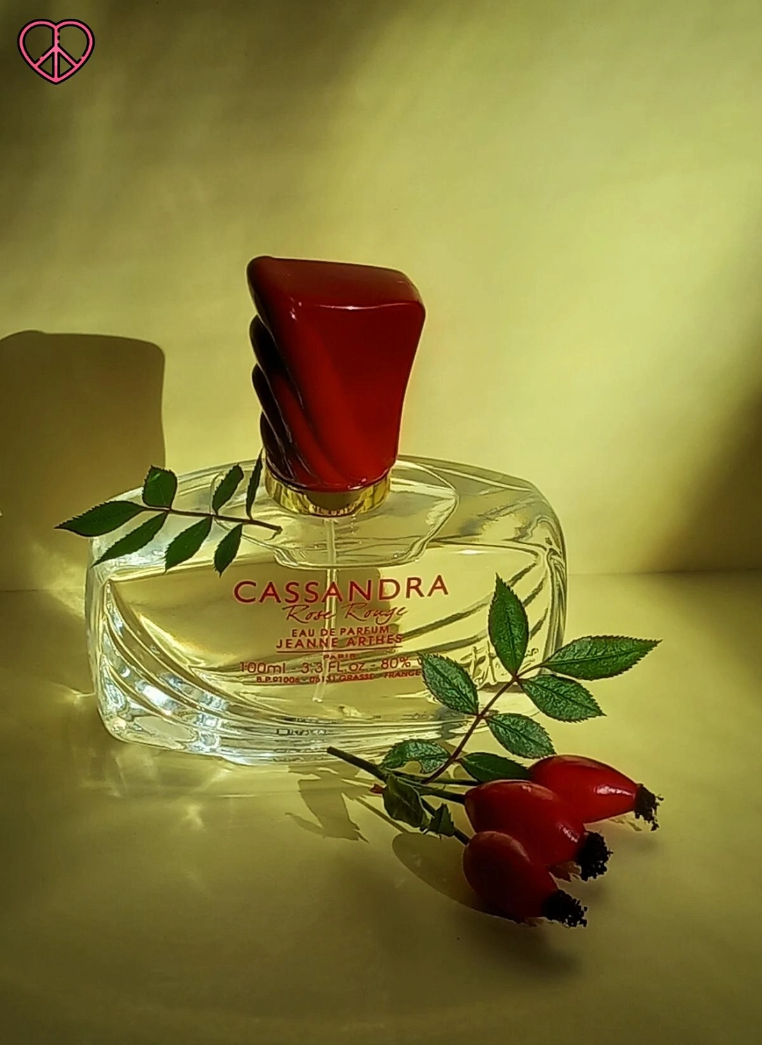 Jeanne Arthes Cassandra Rose Rouge