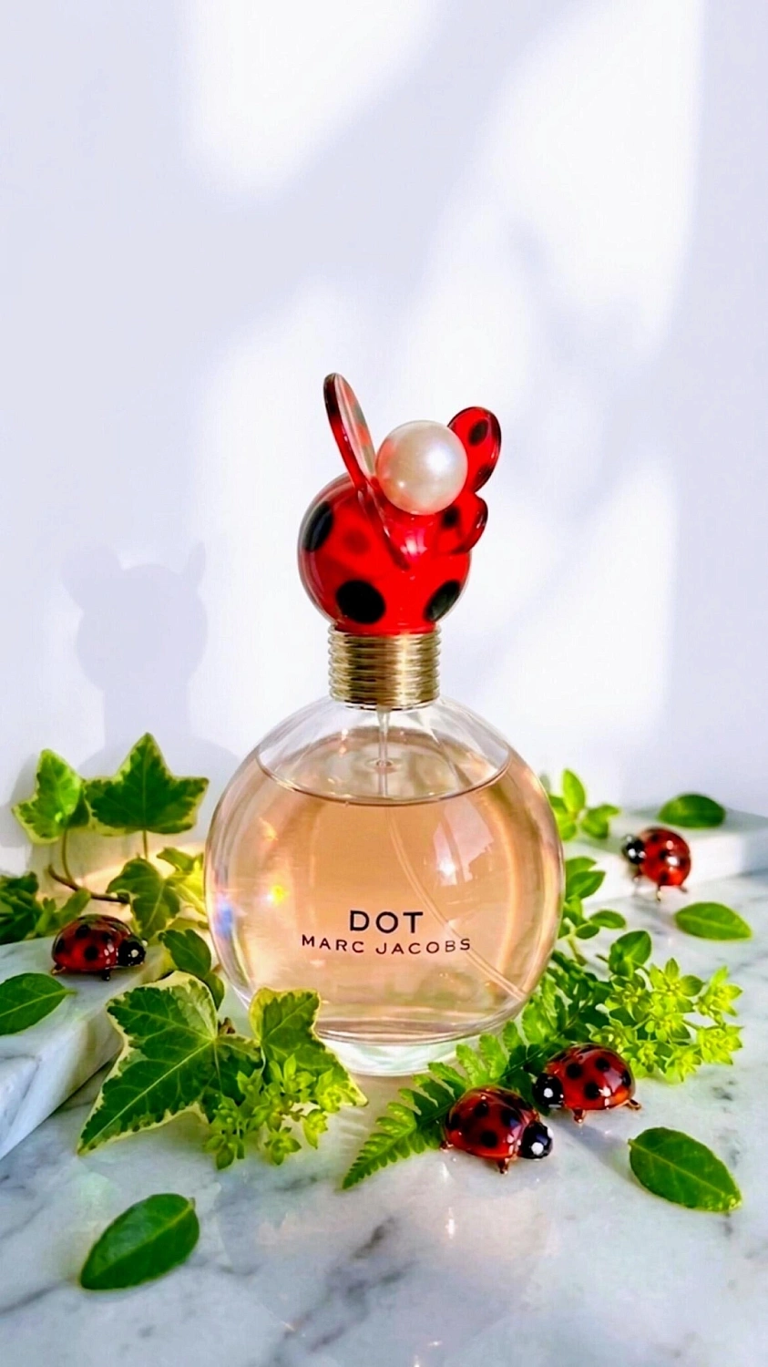 Marc Jacobs Dot