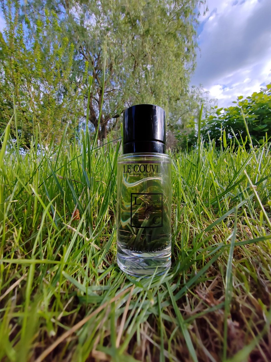 Le Couvent Maison de Parfum Aqua Sacrae Le Couvent Maison de Parfum Aqua Sacrae