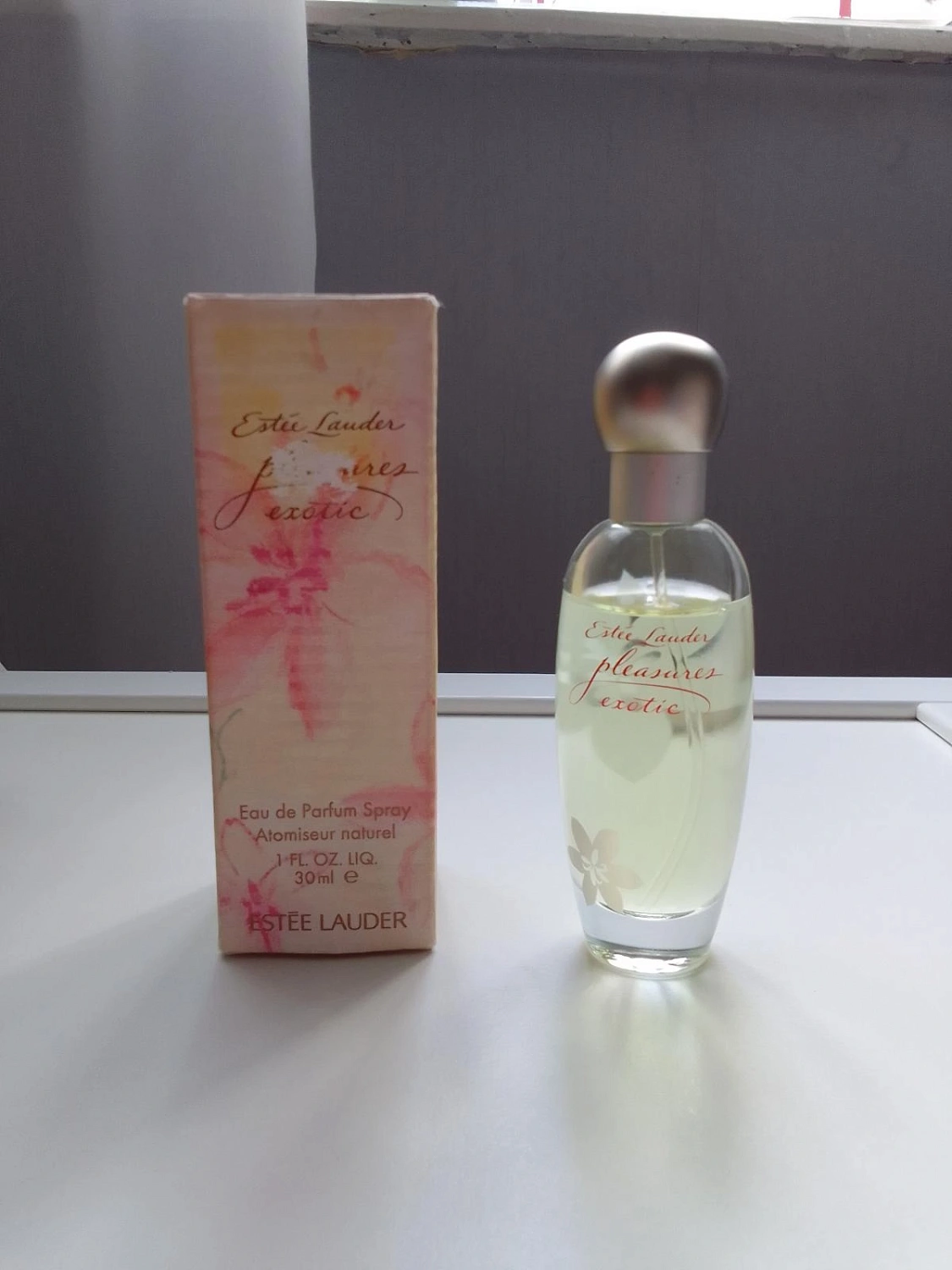 Estee Lauder Pleasures Exotic