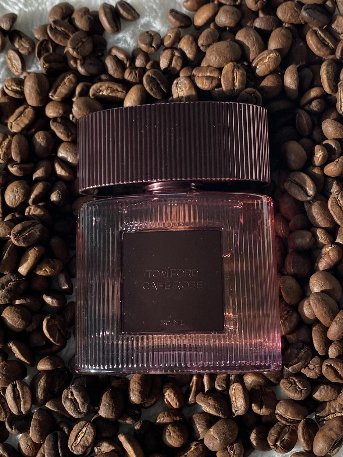 Tom Ford Cafe Rose (2023)