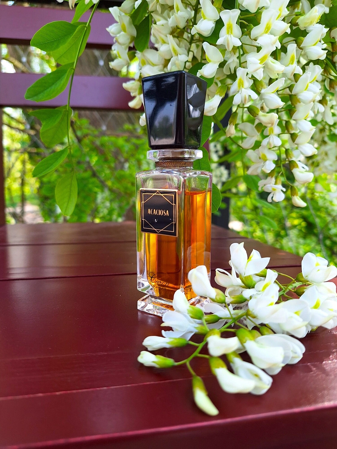 Caron Acaciosa Privee Collection