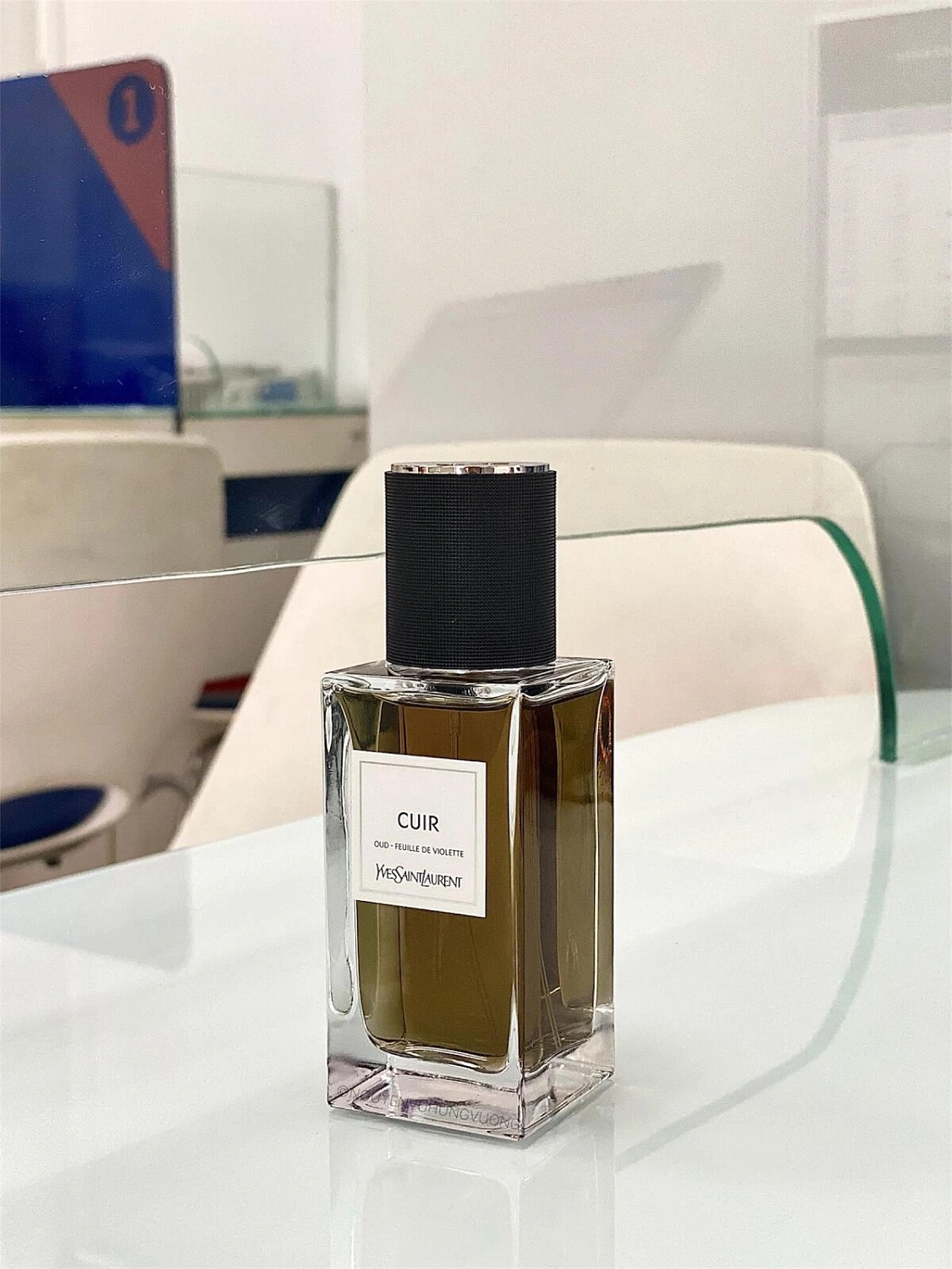 Yves Saint Laurent Cuir (2023)