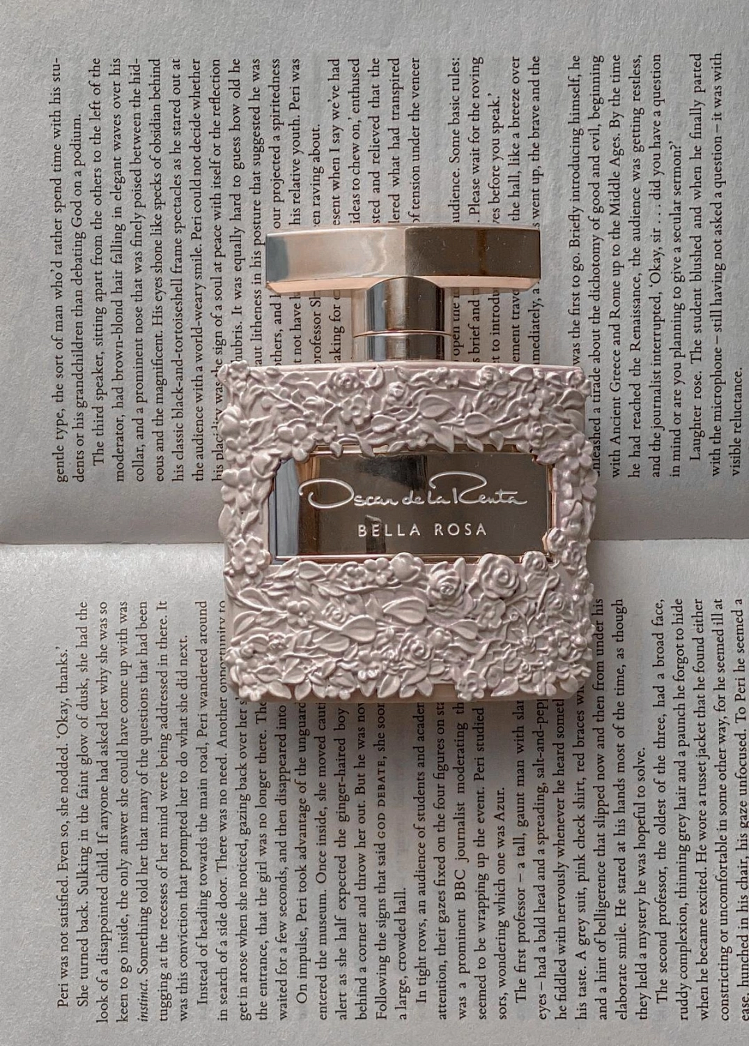Oscar de la Renta Bella Rosa Oscar de la Renta Bella Rosa