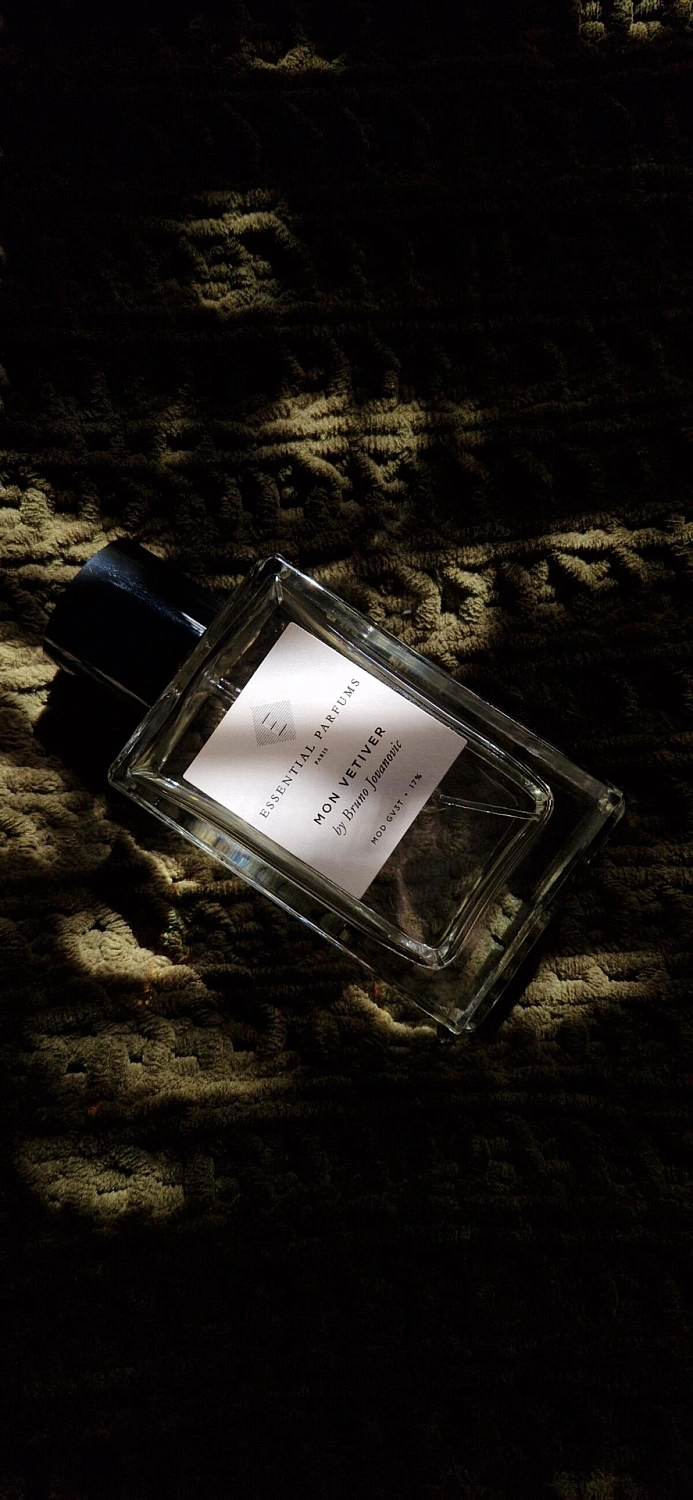 Essential Parfums Mon Vetiver