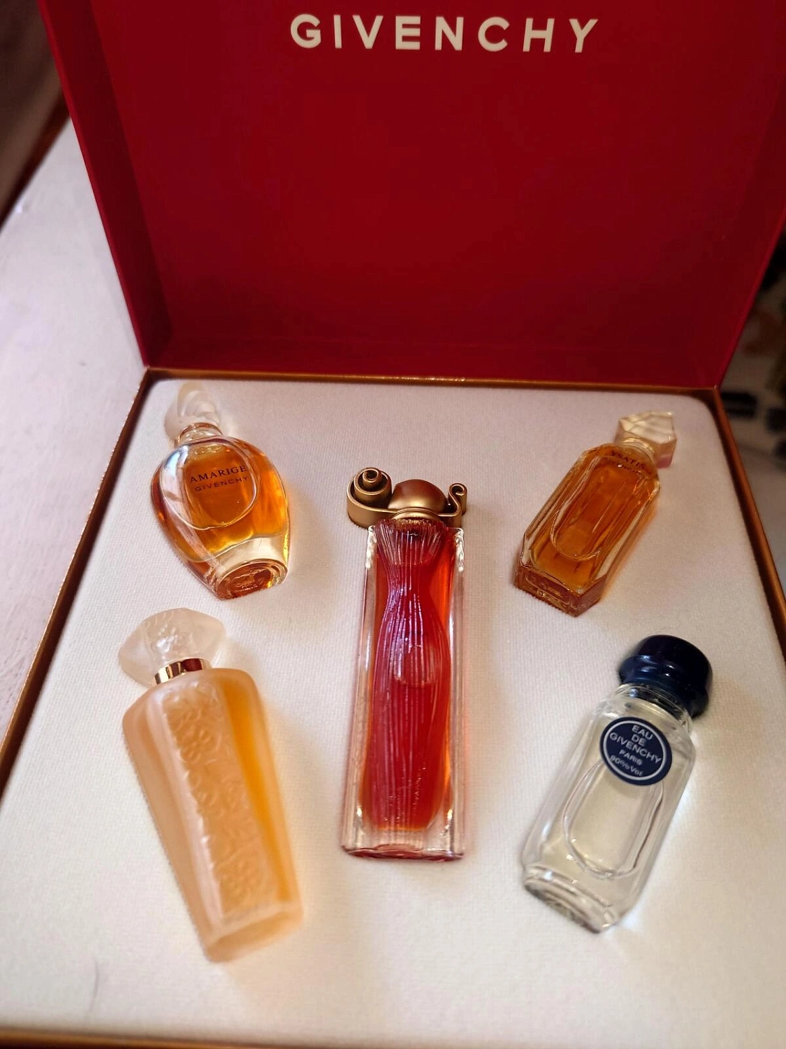 GIVENCHY Fleur d’Interdit