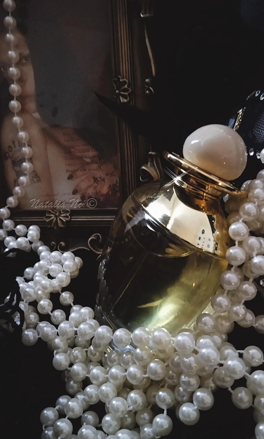 Bill Blass Nude Black