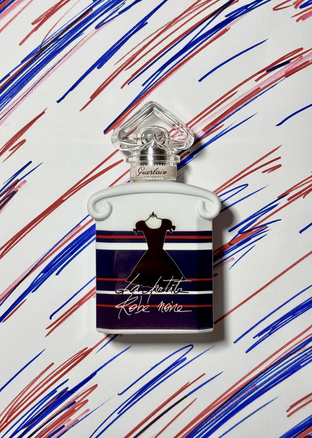 Guerlain La Petite Robe Noire Eau de Parfum So Frenchy Guerlain La Petite Robe Noire Eau de Parfum So Frenchy