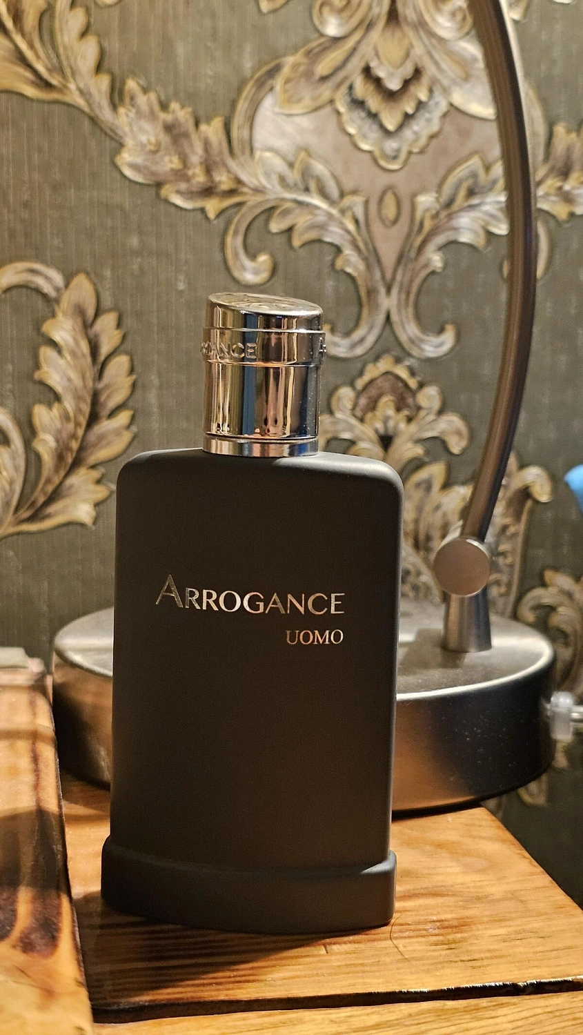 Arrogance Uomo Arrogance Uomo