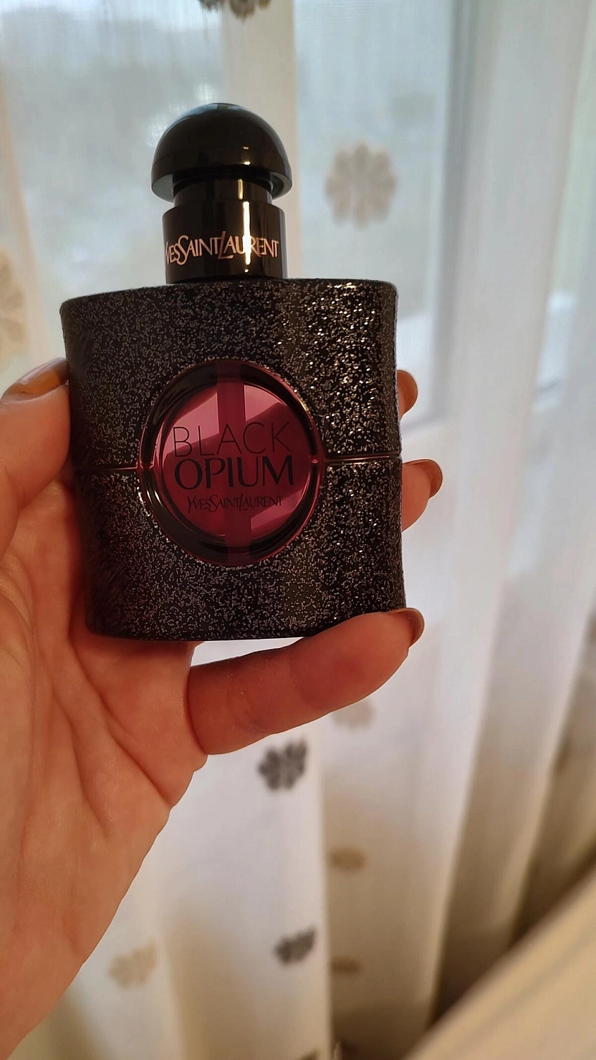 Yves Saint Laurent Black Opium Neon