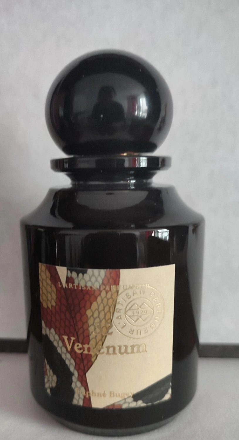 L`Artisan Parfumeur 32 Venenum L`Artisan Parfumeur 32 Venenum