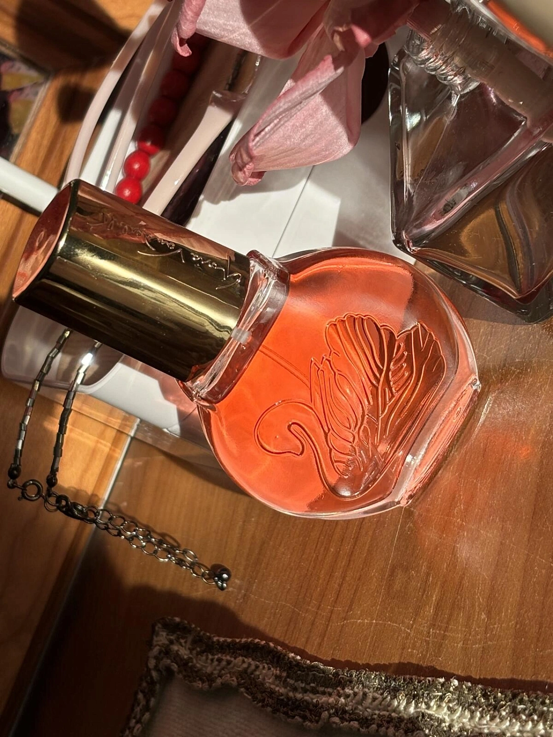 Gloria Vanderbilt Vanderbilt In Red