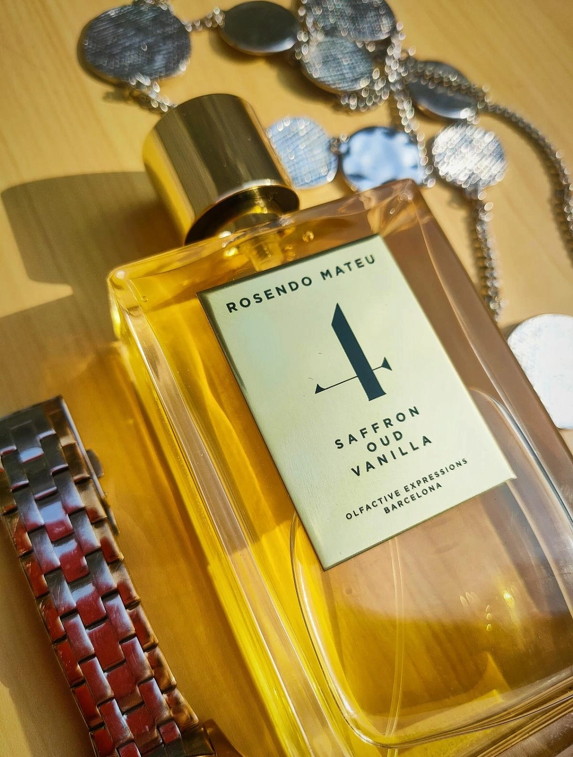 Rosendo Mateu Olfactive Expressions Rosendo Mateu Nº 4 Saffron, Oud, Vanilla