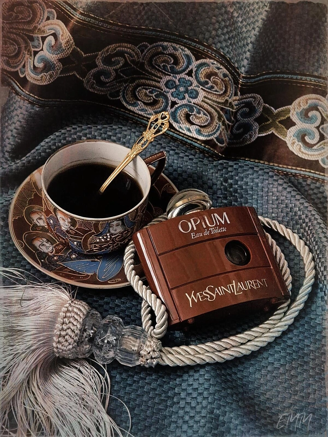 Yves Saint Laurent Opium
