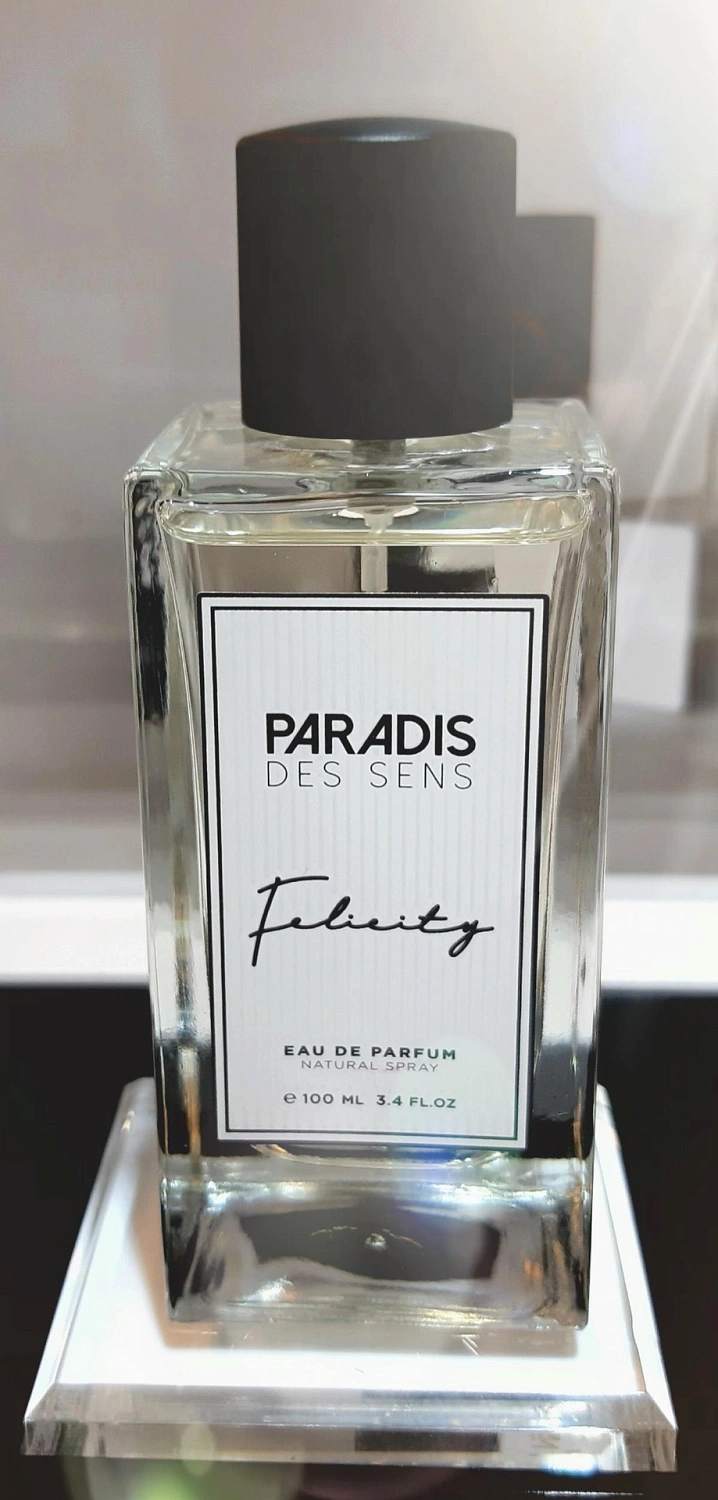 Paradis des Sens Felicity