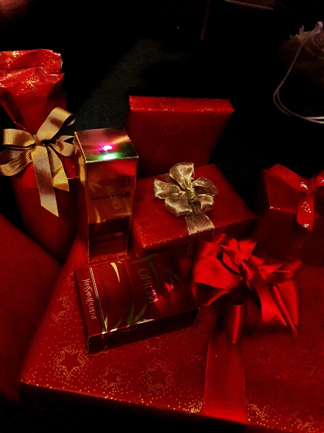 MONTALE Red Aoud MONTALE Red Aoud
