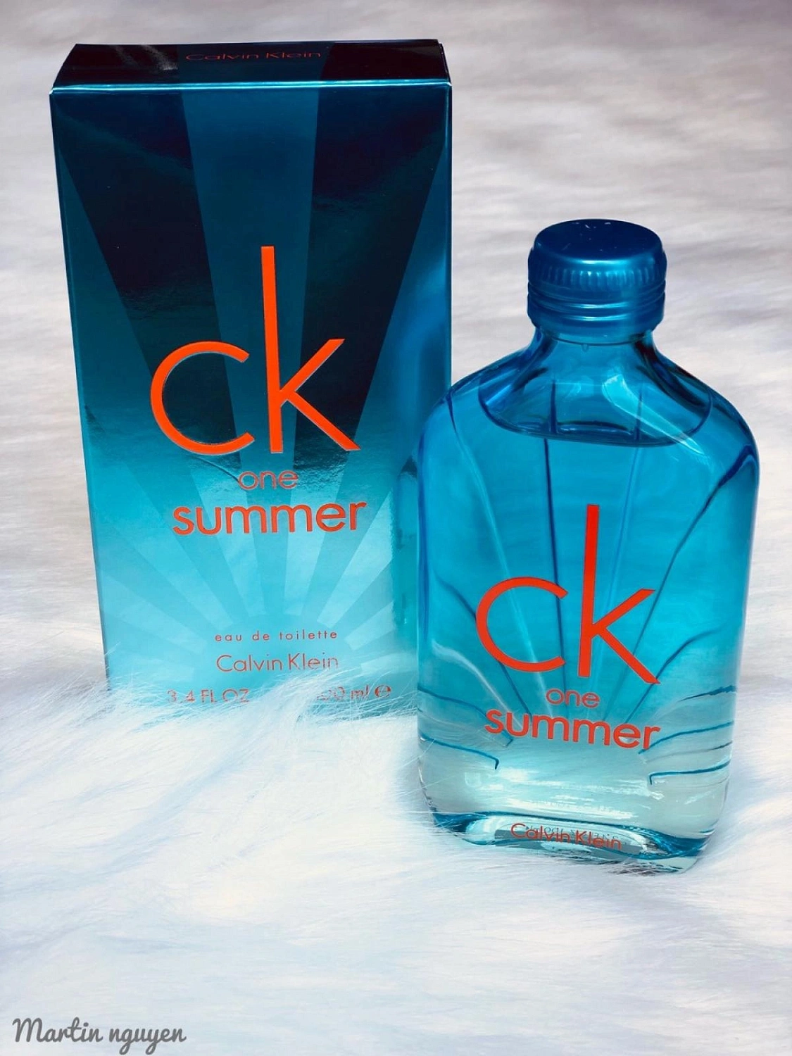 CALVIN KLEIN One Summer 2017 CALVIN KLEIN One Summer 2017