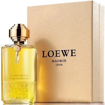 Фото Loewe El Cielo Sobre La Plaza De Oriente